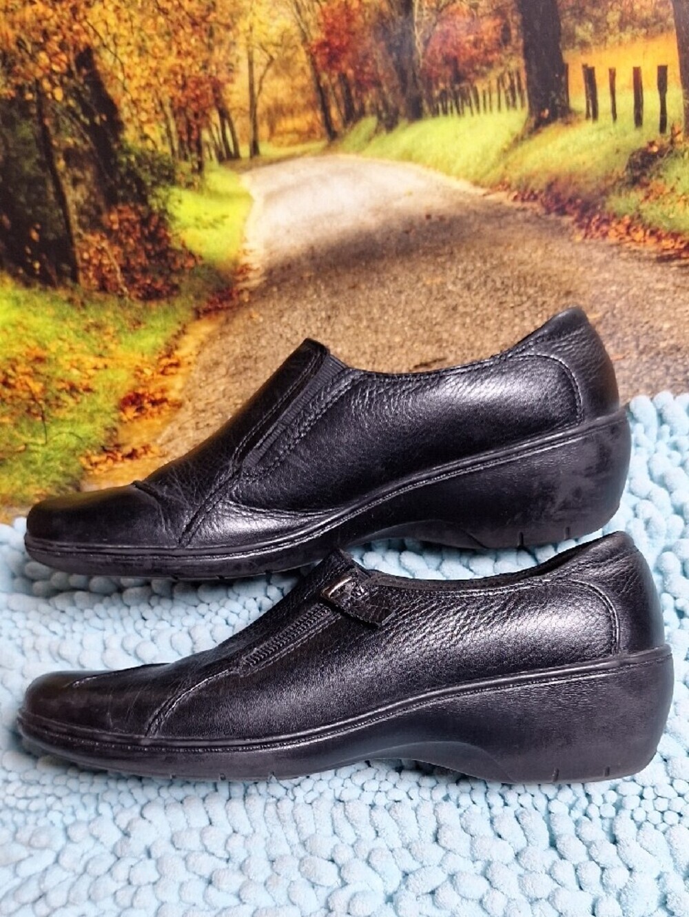 Clarks Women’s Black Leather Zipper Slip-On Loafers - Picture 6 of 9